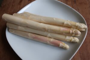 ホワイトアスパラガス