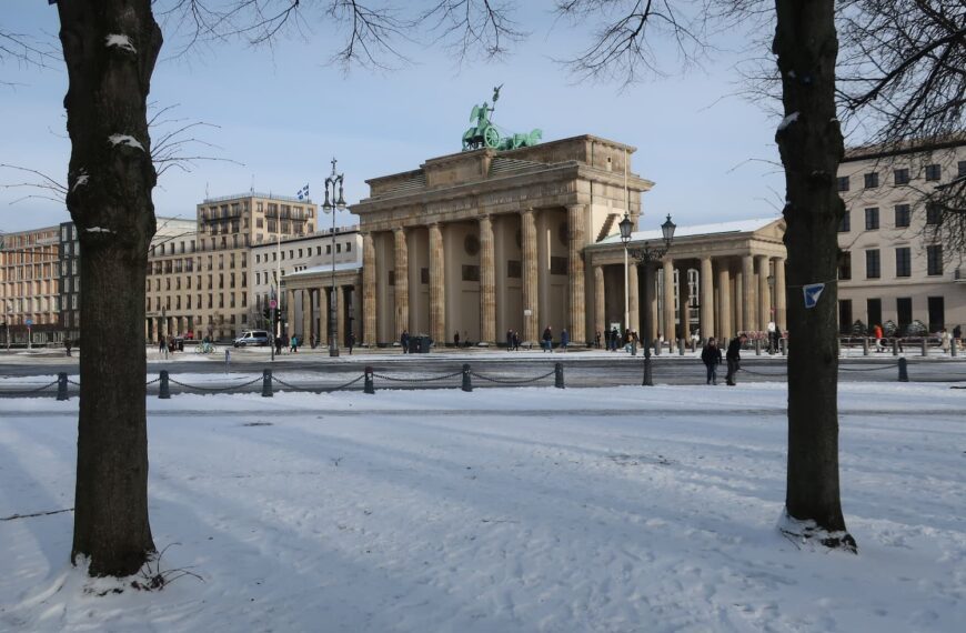 冬景色のブランデンブルク門