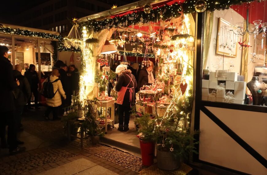 ジャンダルメンマルクトのクリスマスマーケットの様子