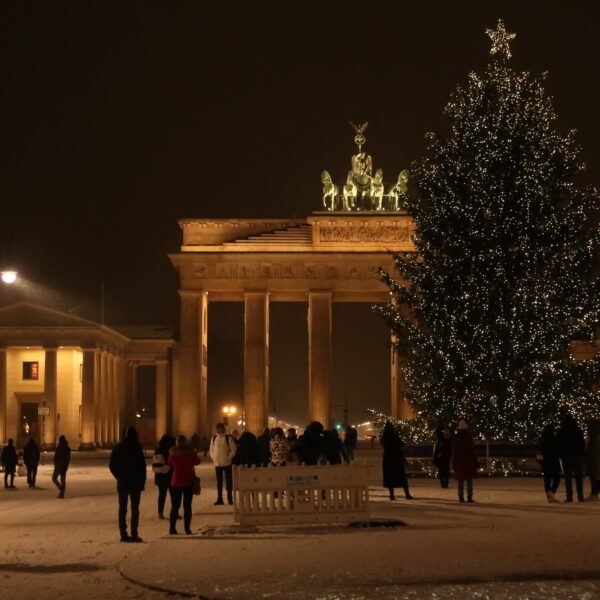 無料画像素材ブランデンブルク門/ドイツ便り