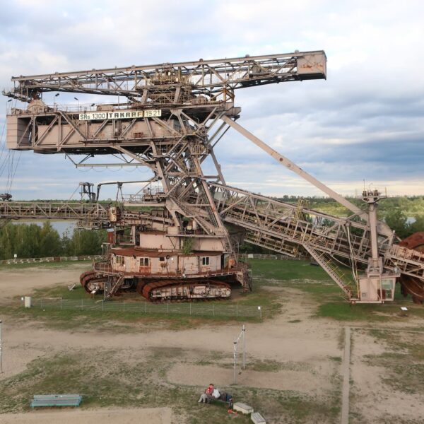 デッサウ観光で見逃せない！巨大な重機が並ぶフェロポリス